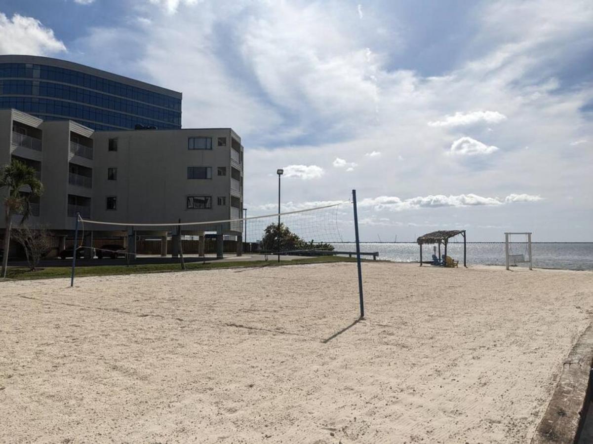 Forever Beach View Sailport Resort Condos Tampa Exterior photo