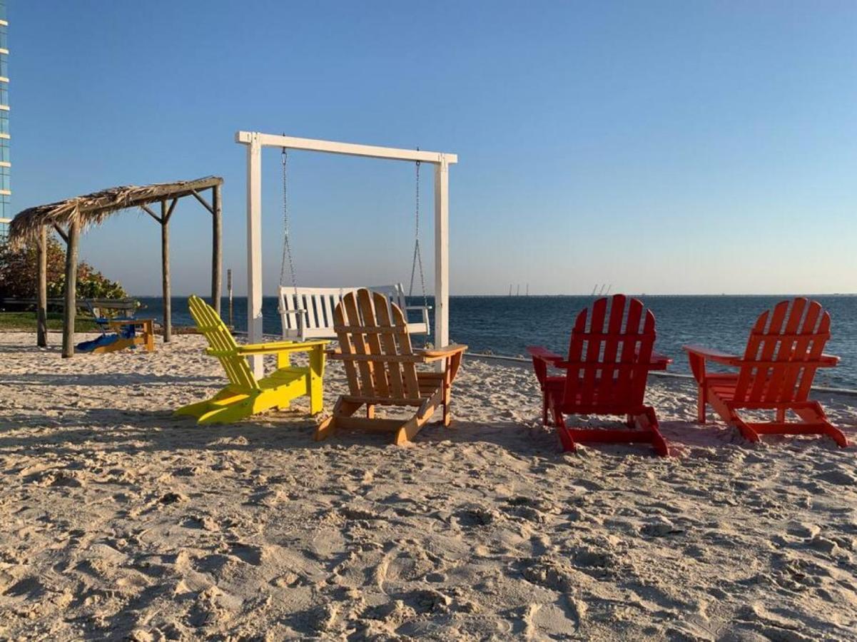 Forever Beach View Sailport Resort Condos Tampa Exterior photo